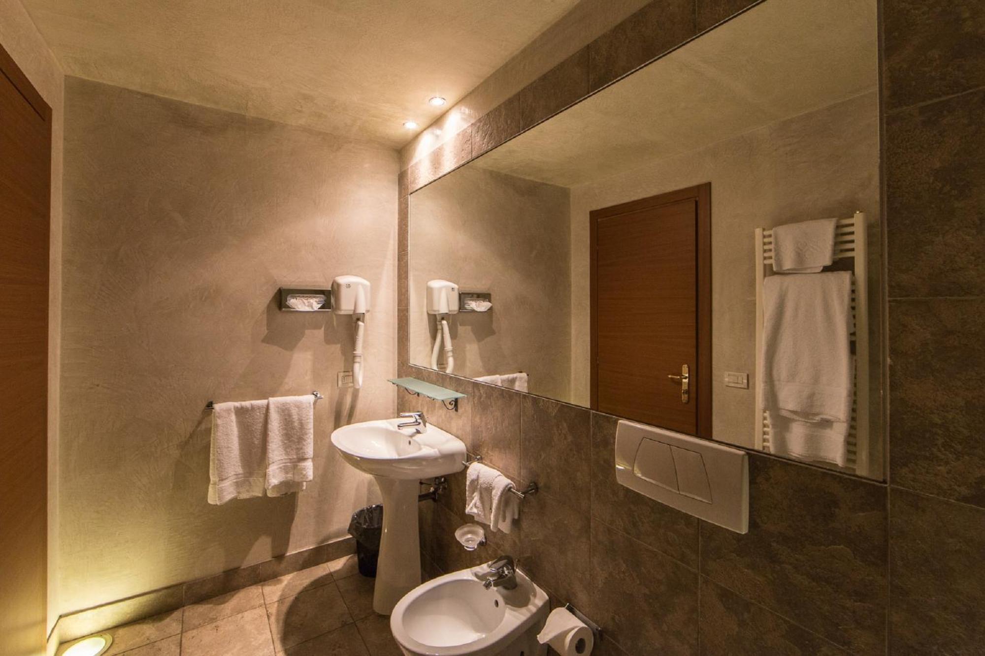 Comfort Double or Twin Room