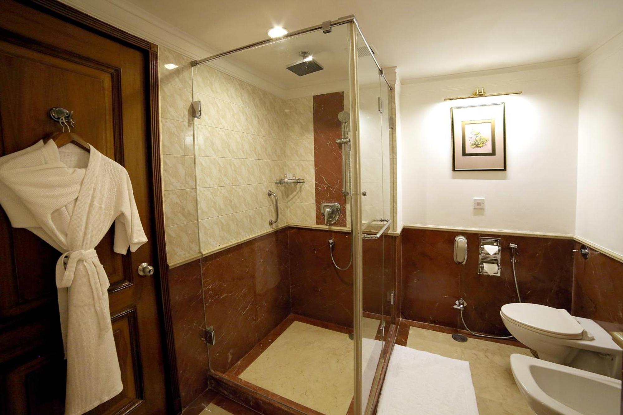 Executive Suite on food beverages | on spa salon services