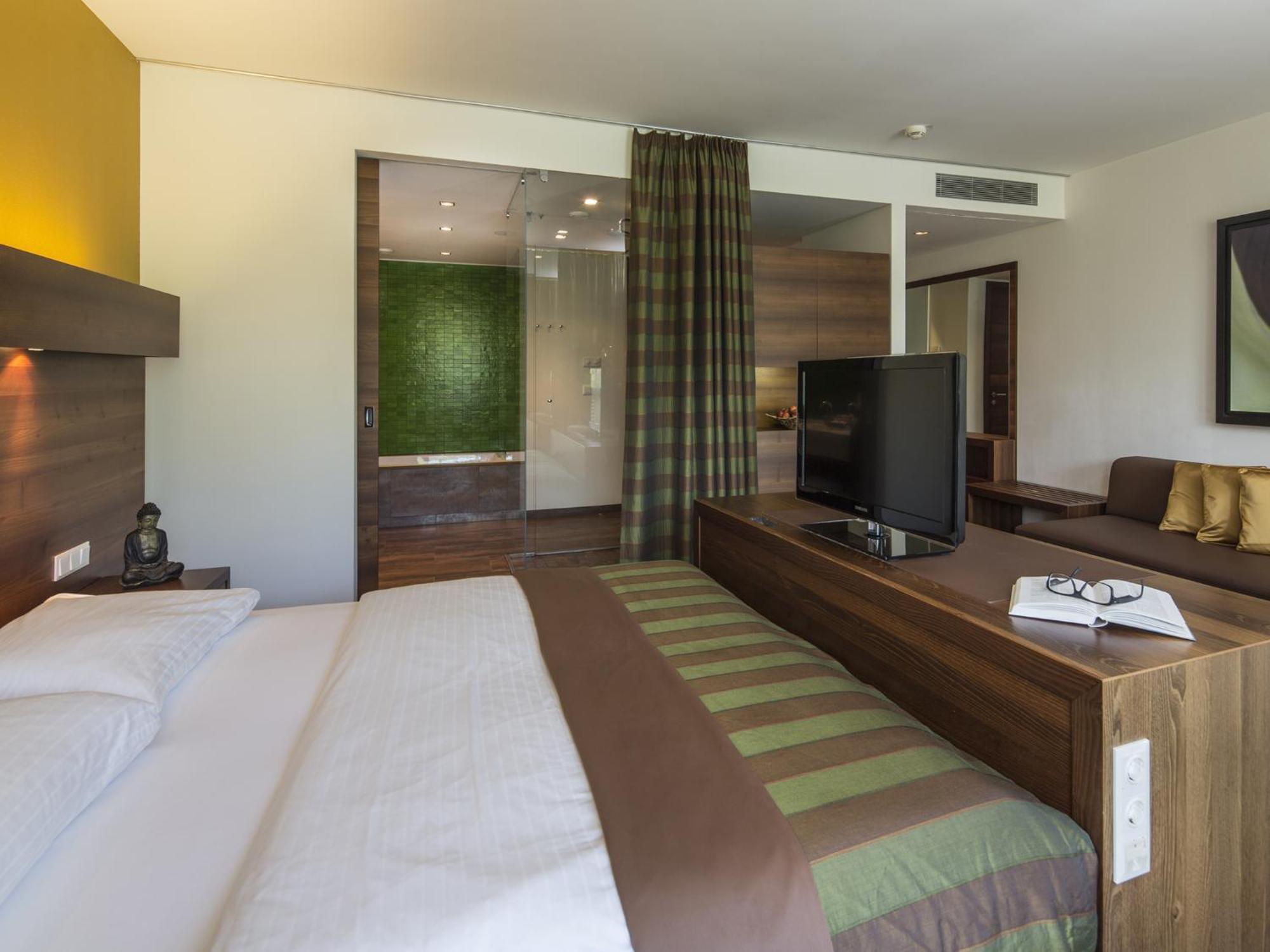 Junior Suite,742816825:JPEG