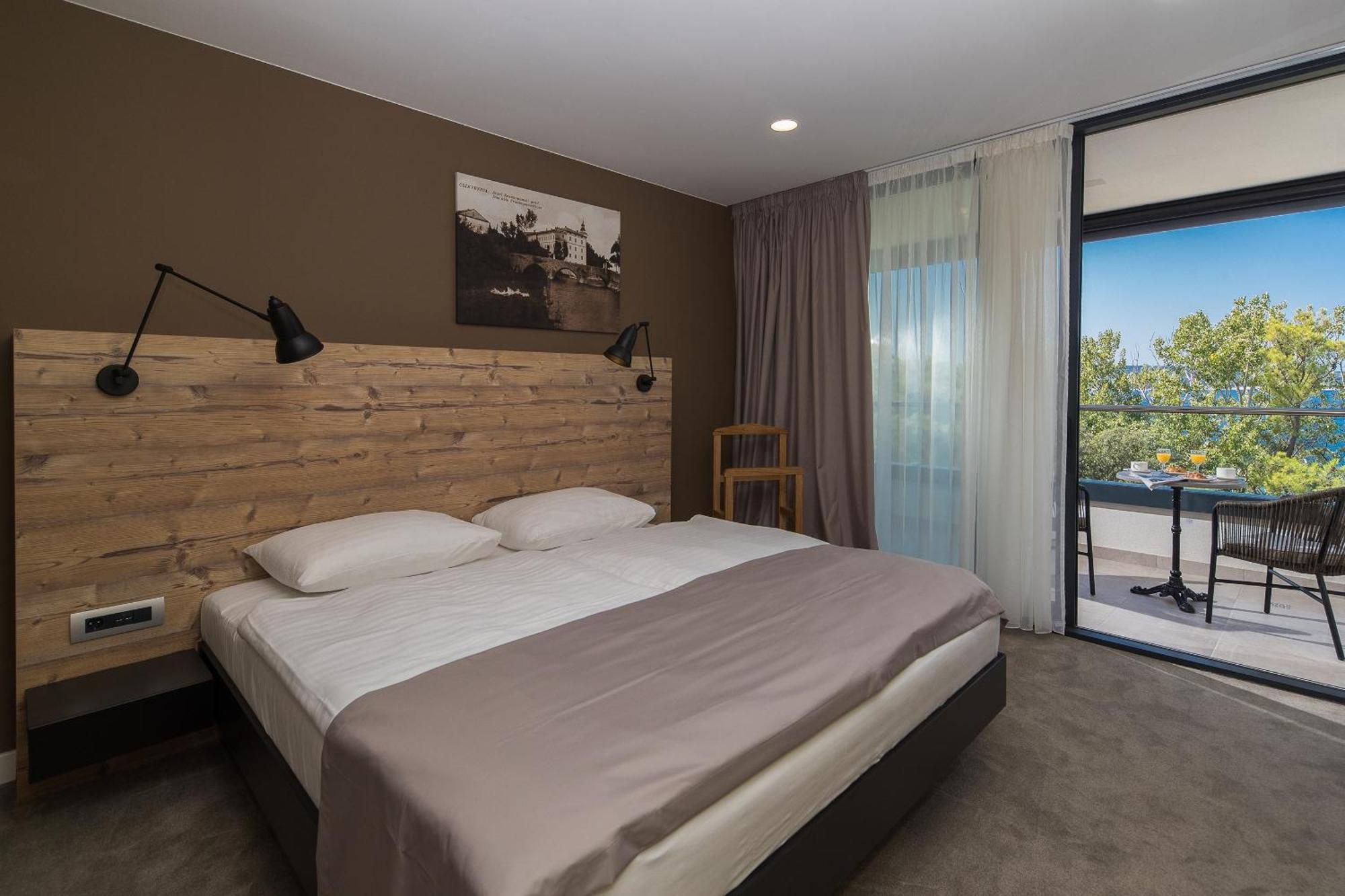 Premium Double or Twin Room with Extra Bed and Balcony,423224739:JPEG