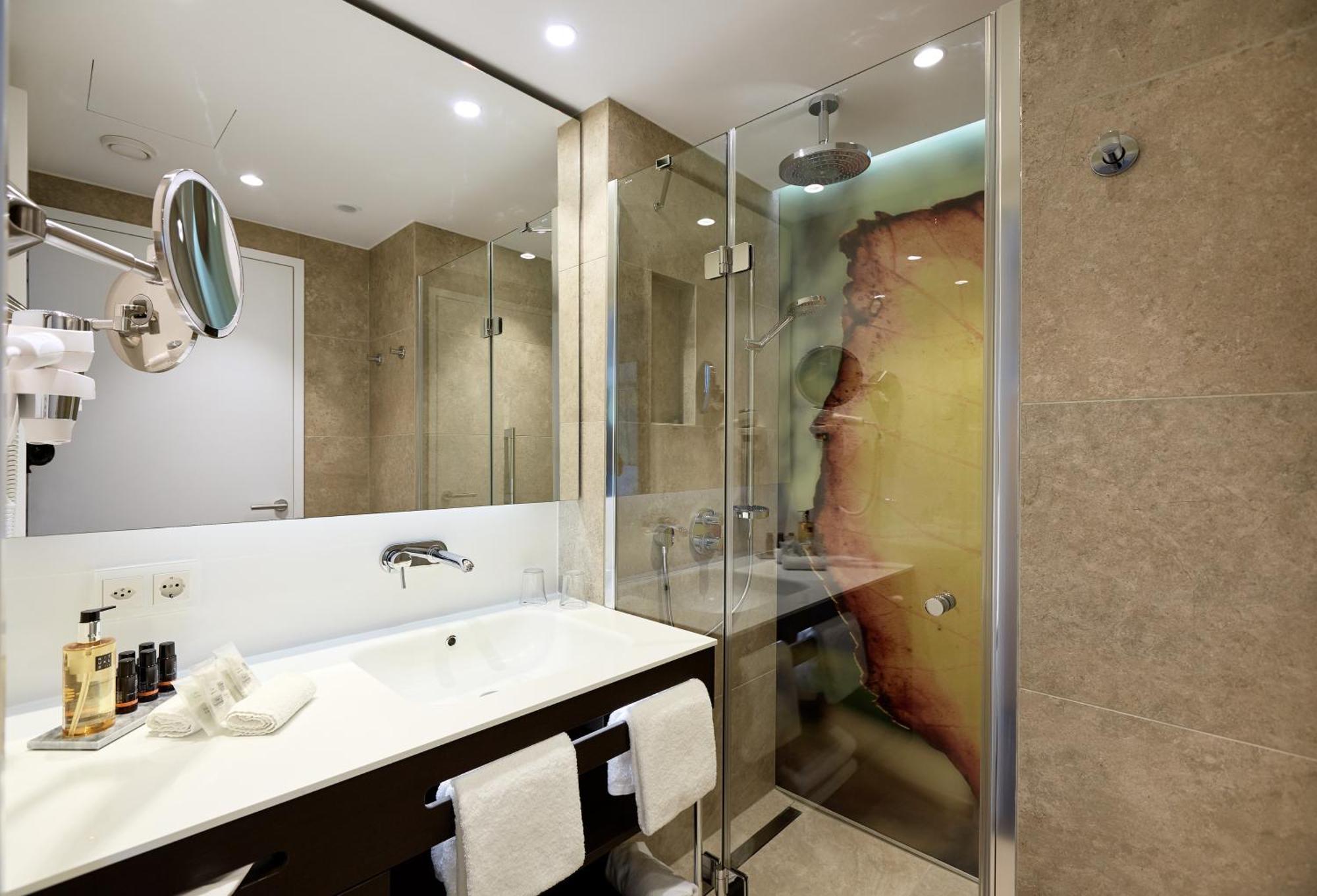 Comfort Queen Room,1210225096:JPEG