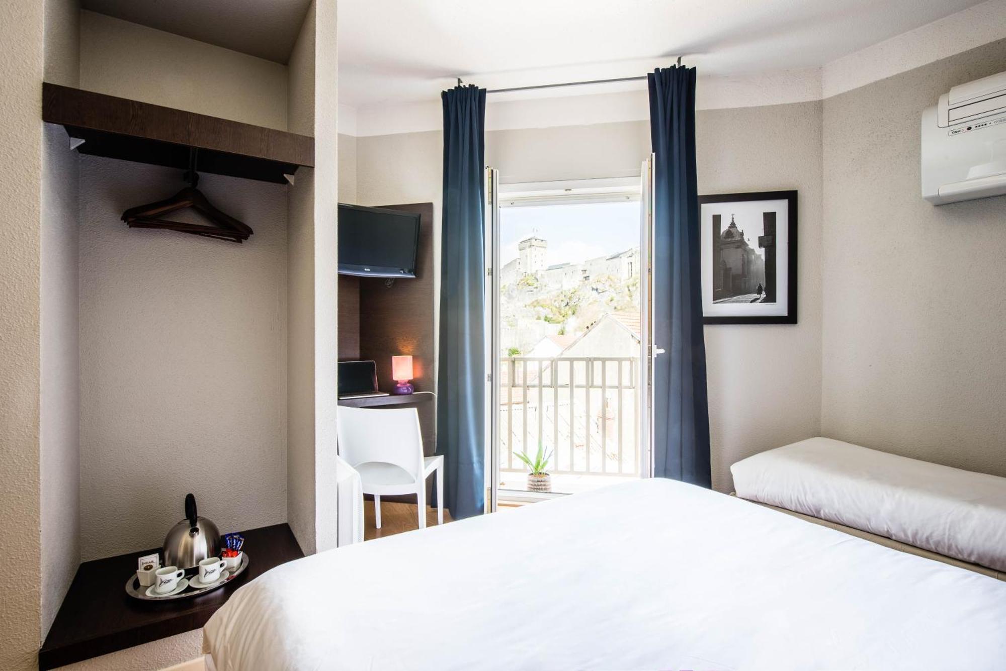 Double or Twin Room Castle View