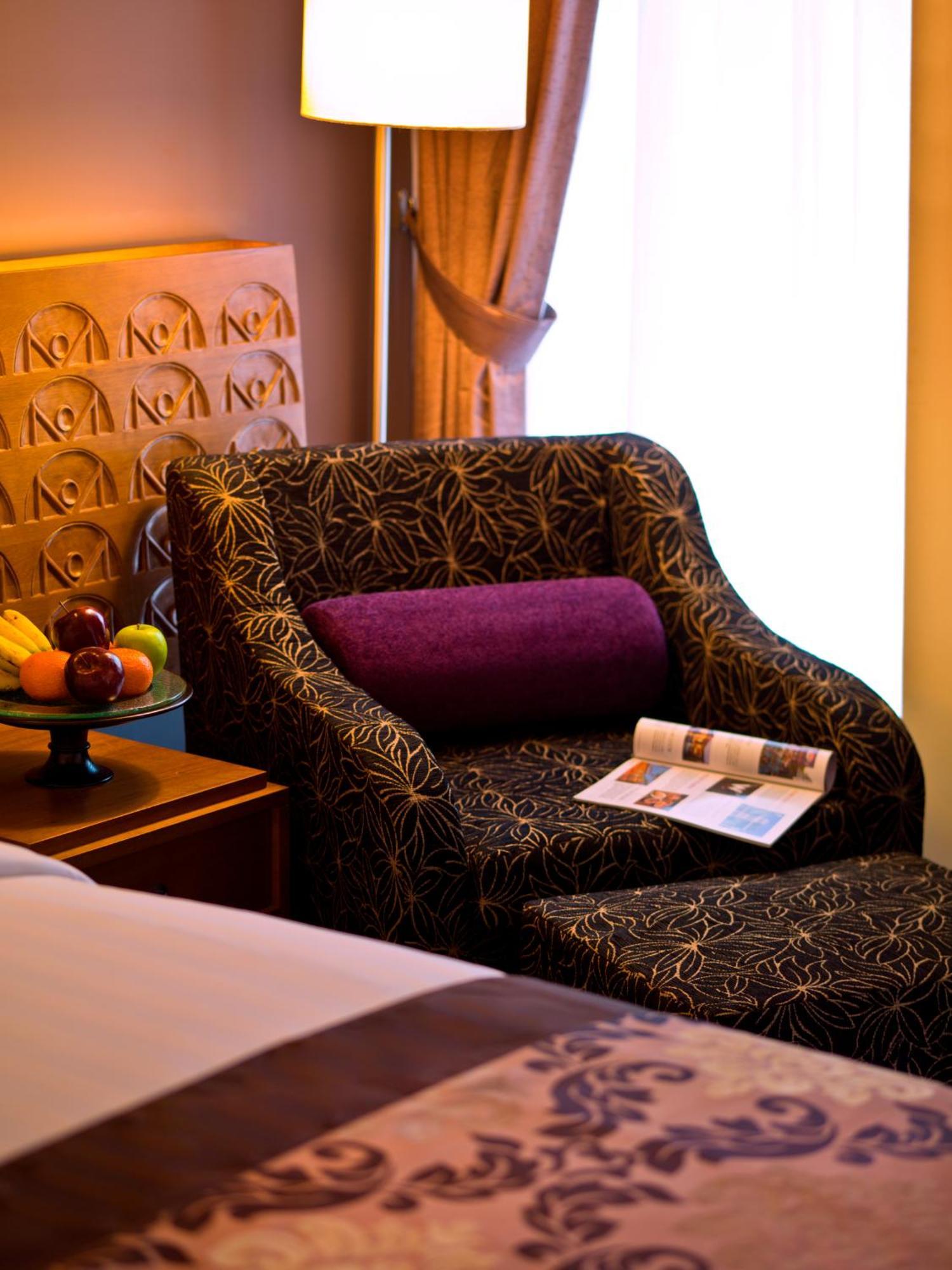 Deluxe Double or Twin Room with Pool View,1580548807:JPEG