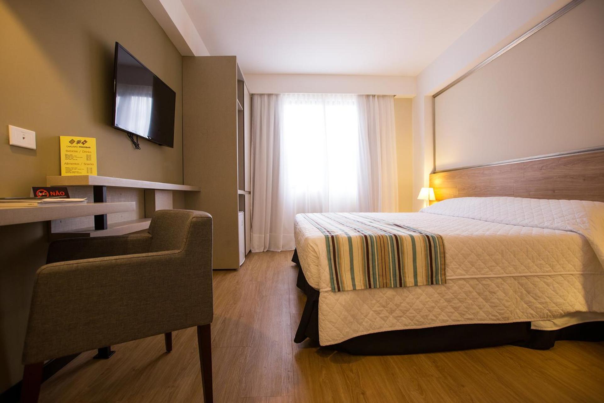 Deluxe Room with 1 Double Bed