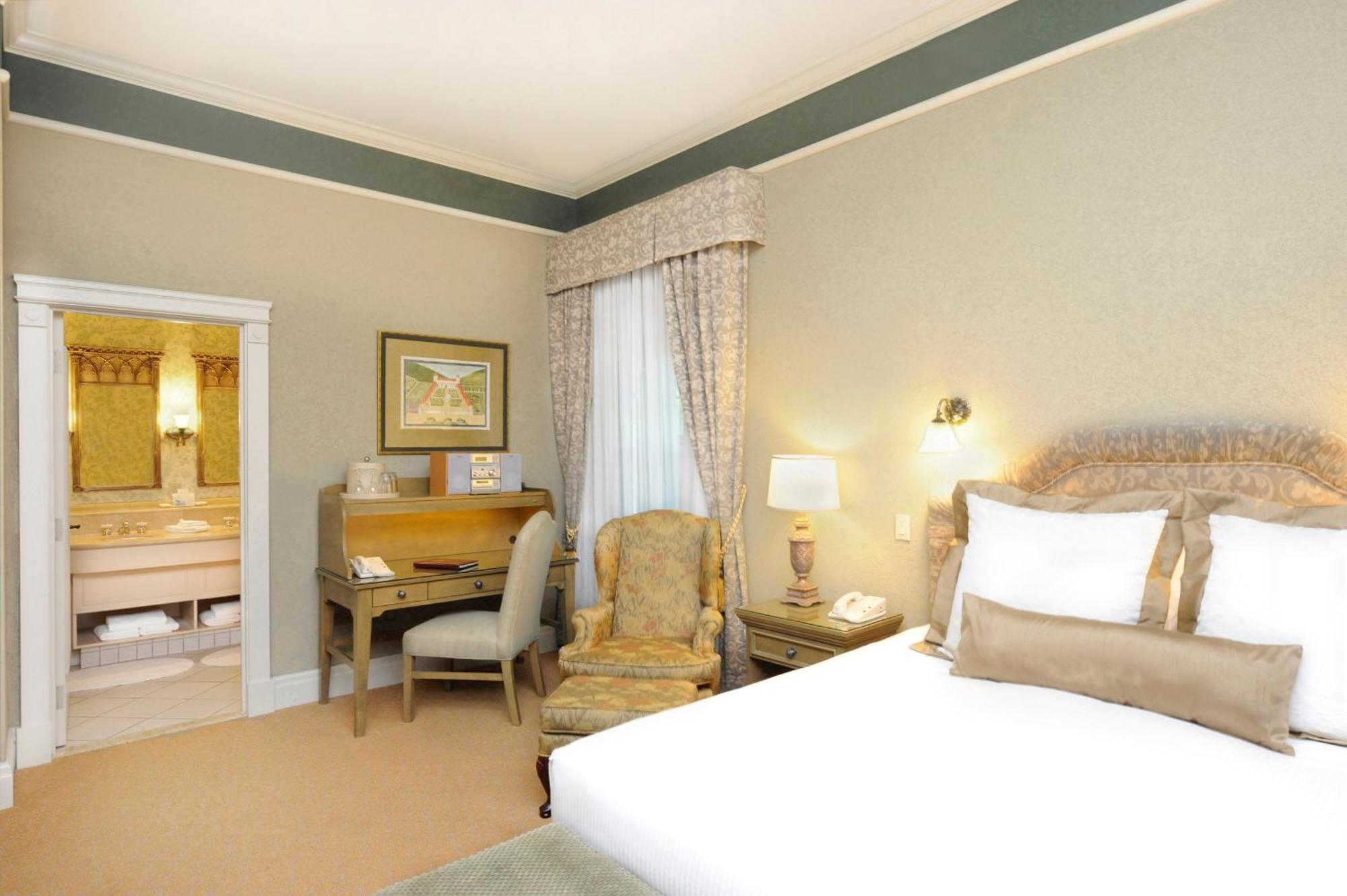 King Suite