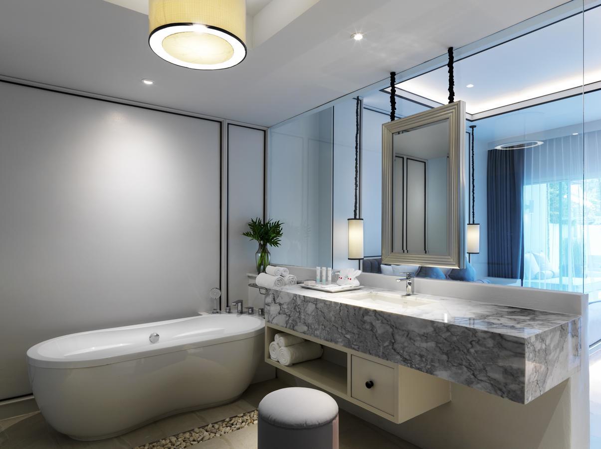 Deluxe Double Room Pool Access