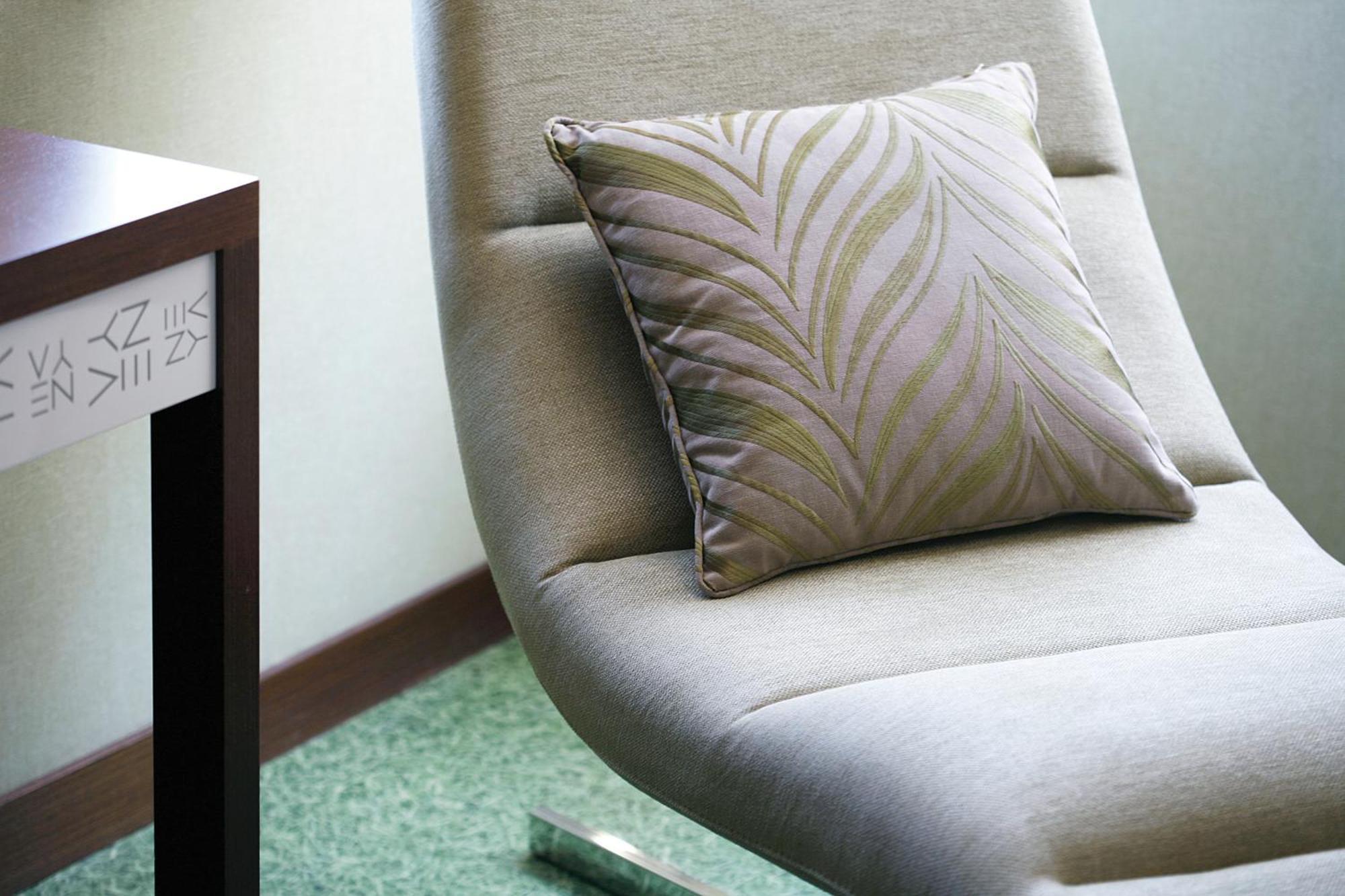 Suite,790251753:JPEG