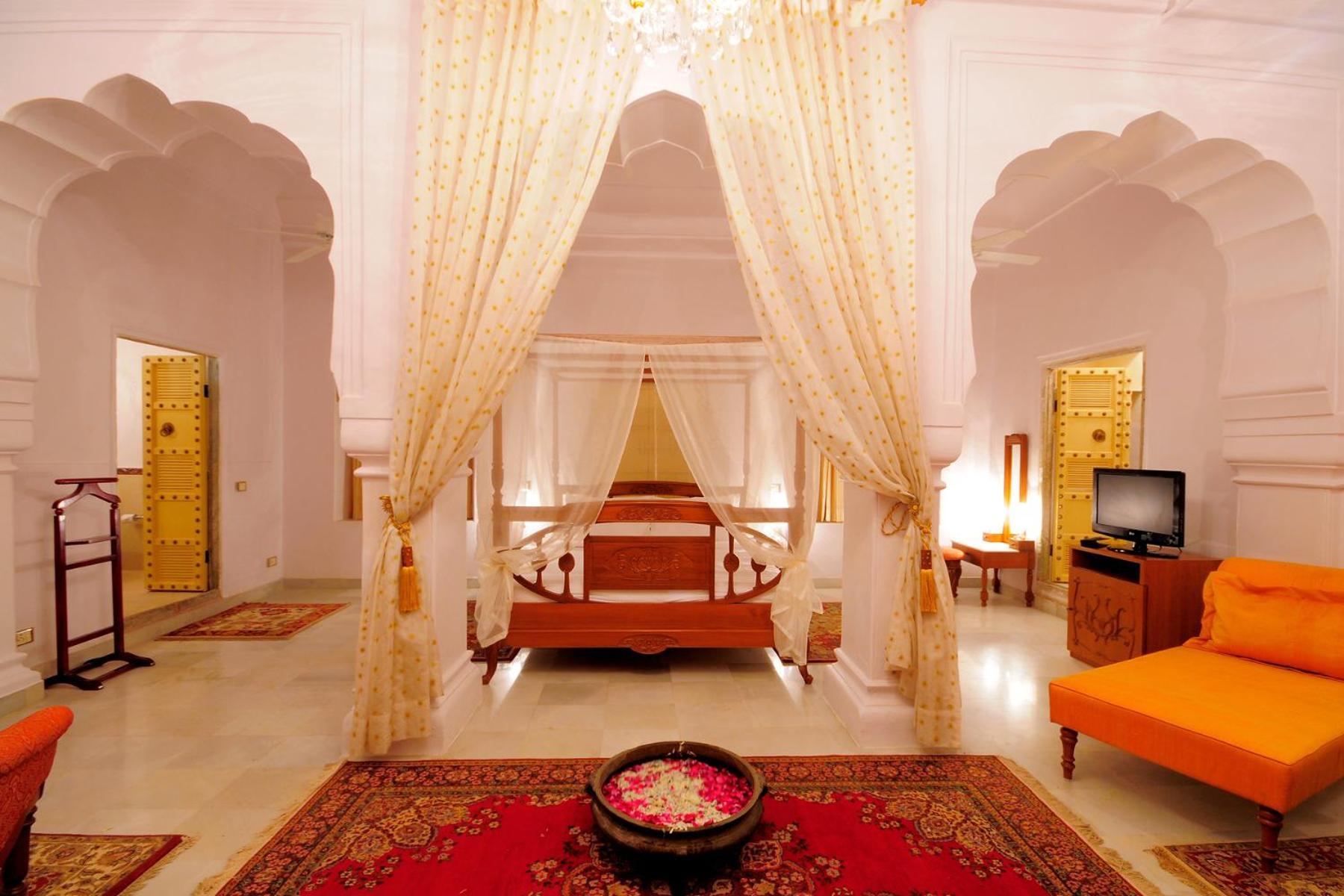 Executive Suite with Complimentary Hi-Tea & Early check-in and late check-out (Subject to availability)