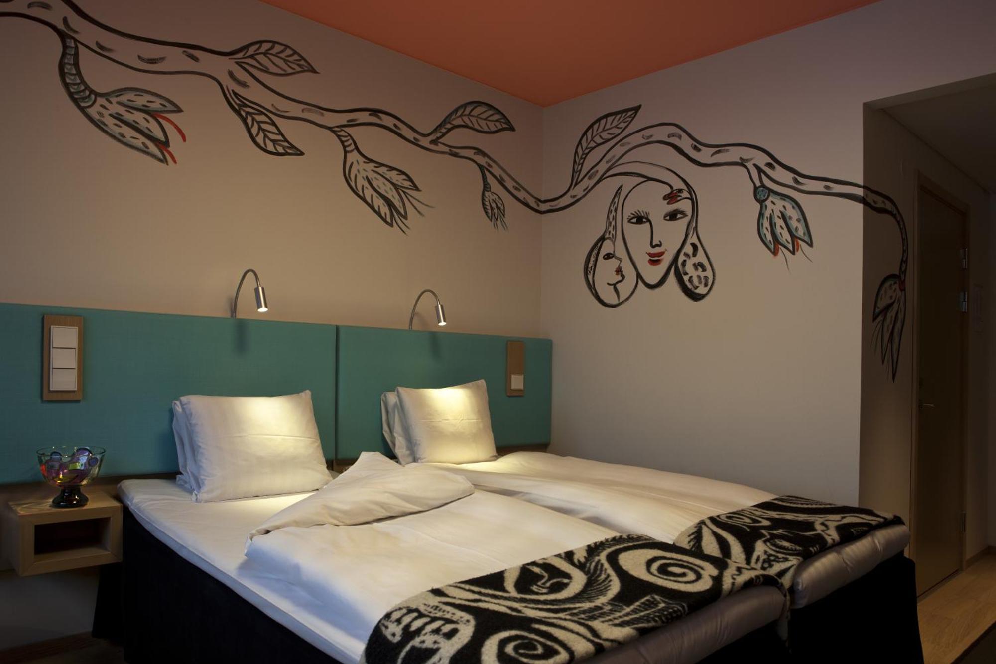 Design Twin Room