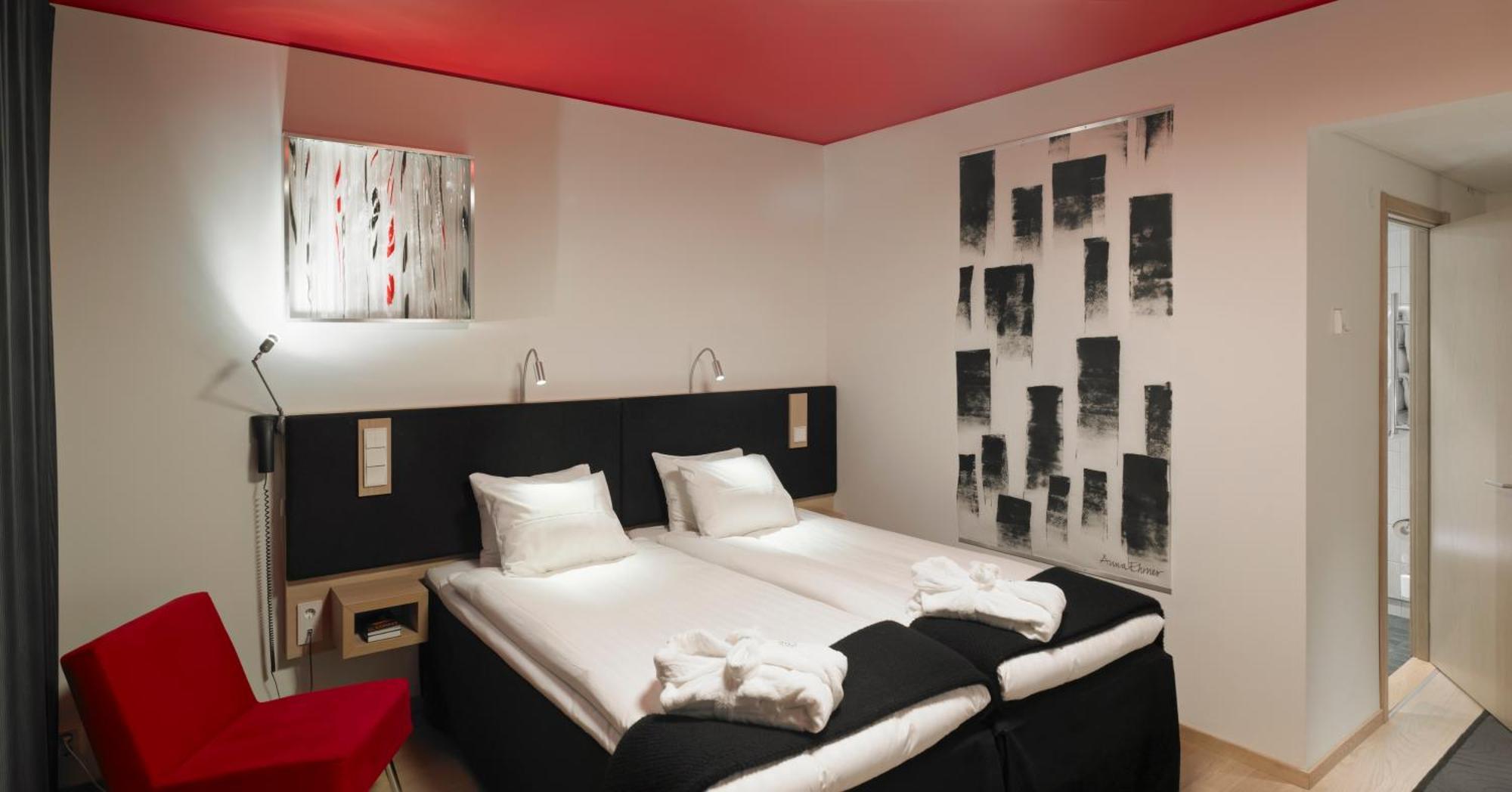 Design Twin Room