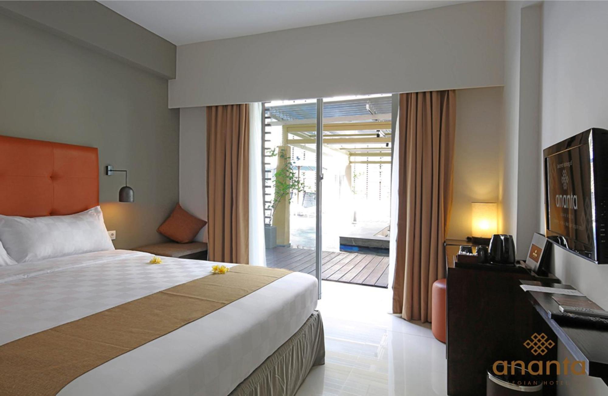 Deluxe Double or Twin Room Pool Access,266432281:JPEG