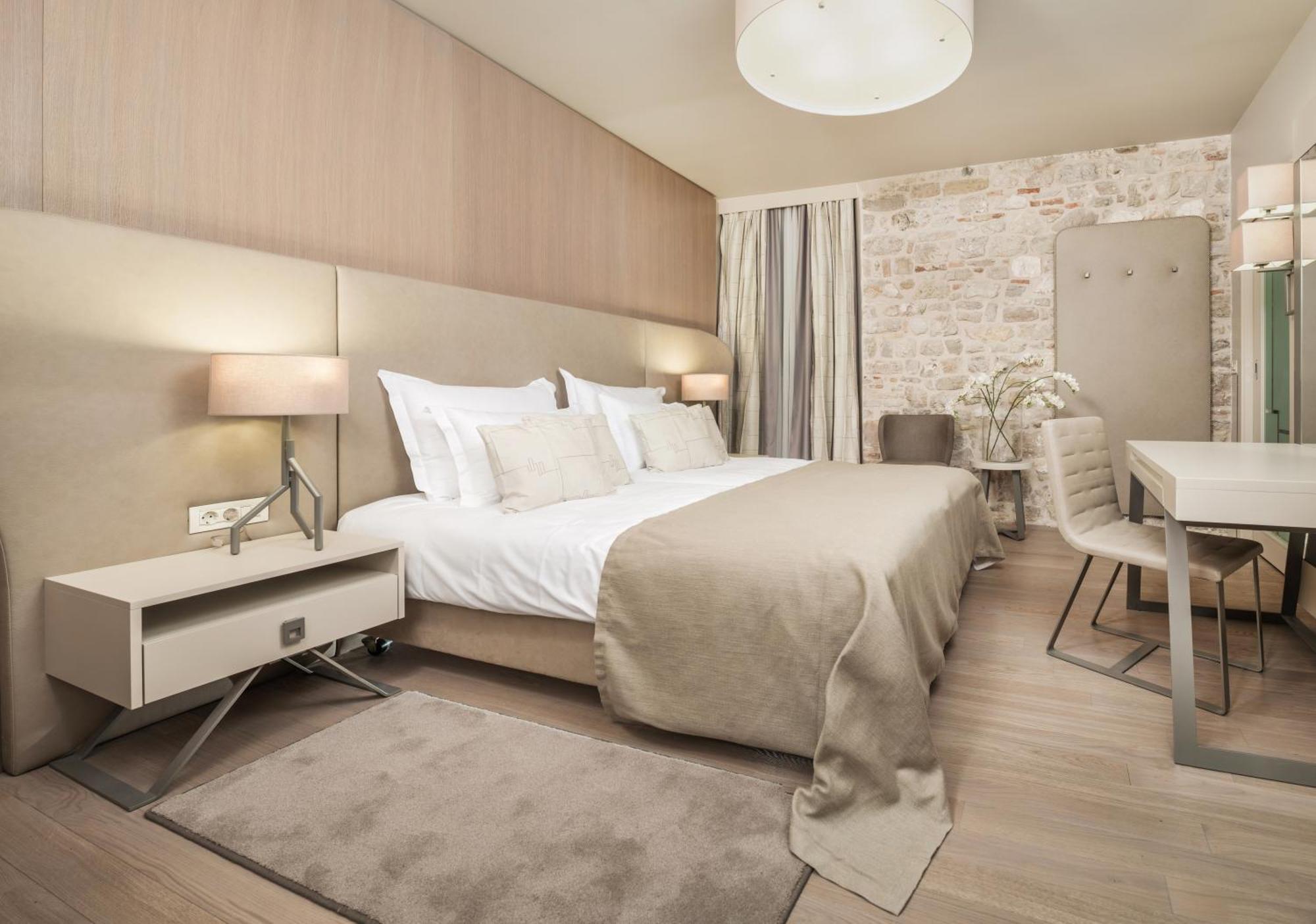 Superior Junior Suite