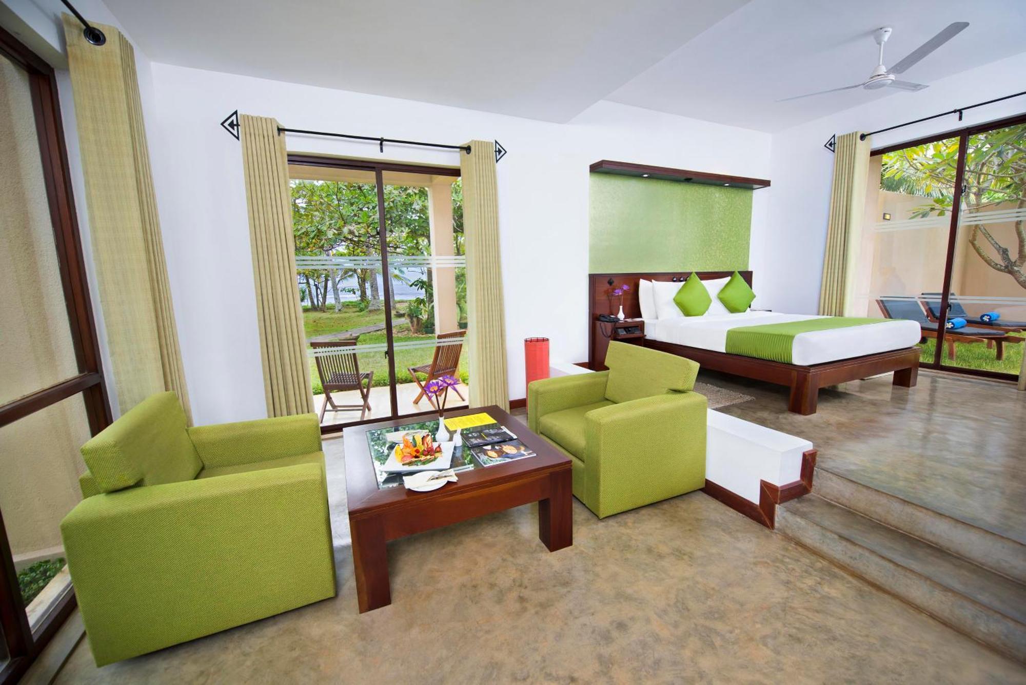 Superior Plunge Pool