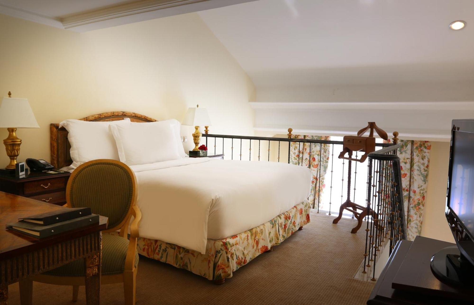 Executive Suite,1088319883:JPEG