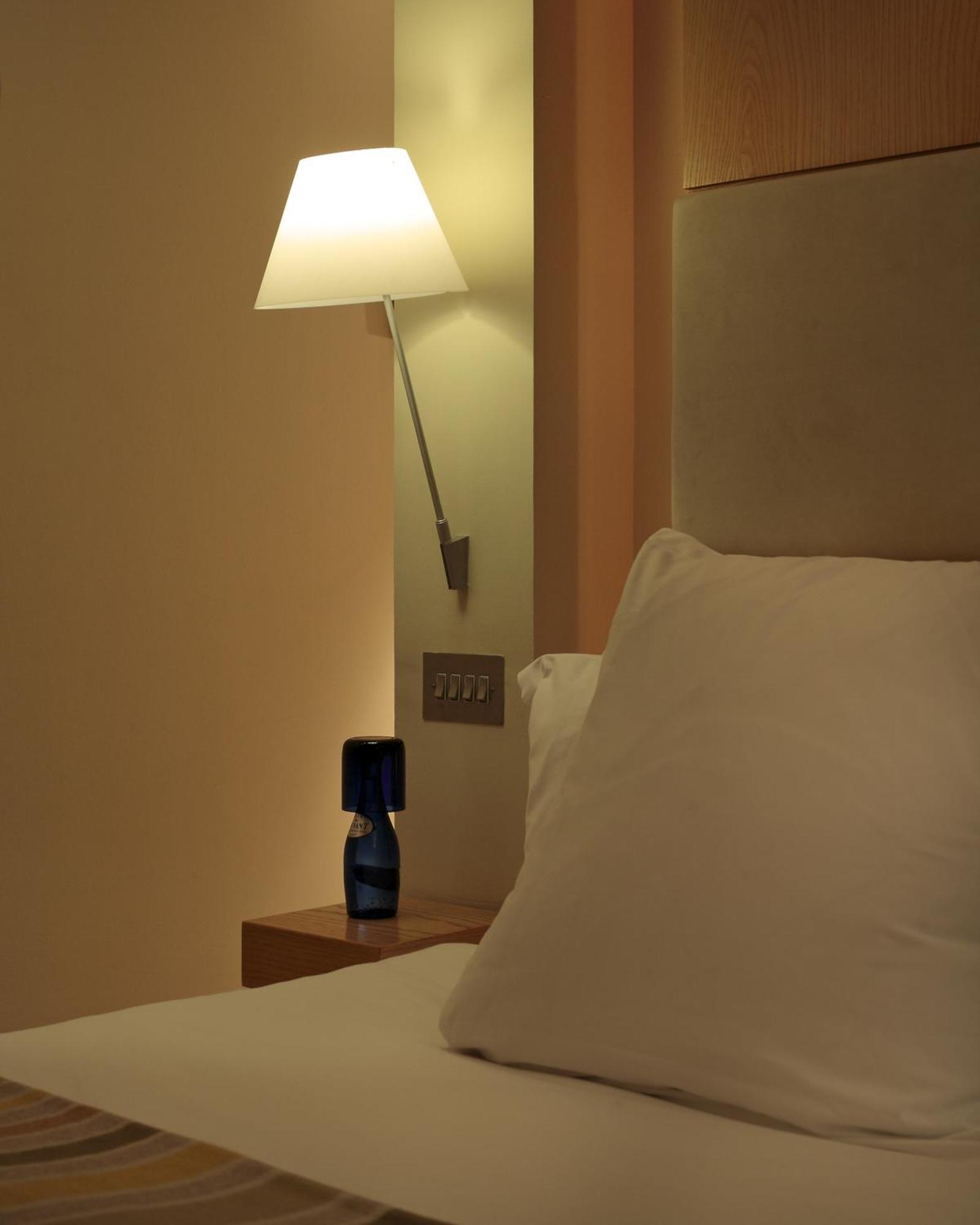 Premier Deluxe Twin Room,1215315016:JPEG
