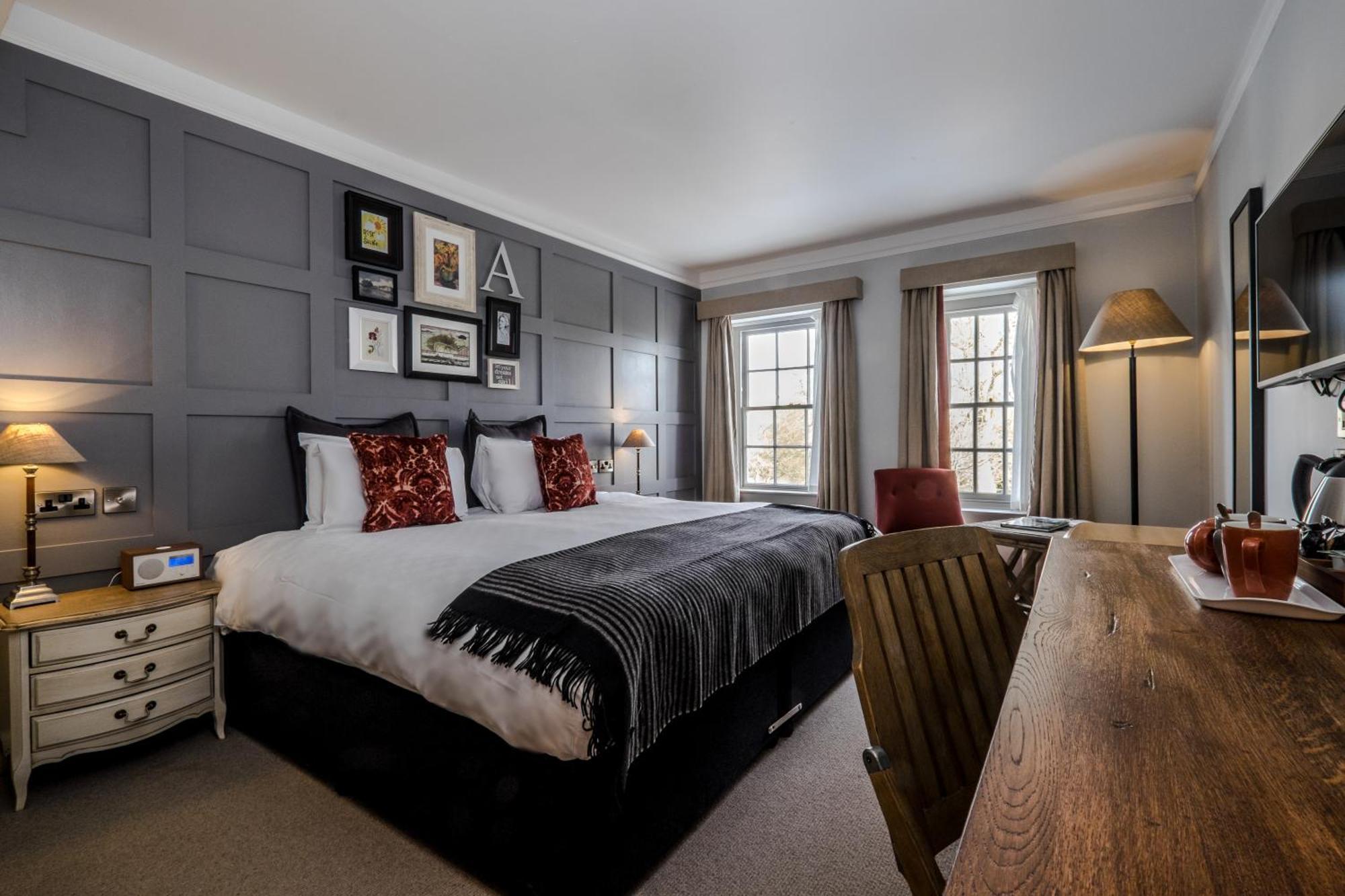 Double Room,703916458:JPEG