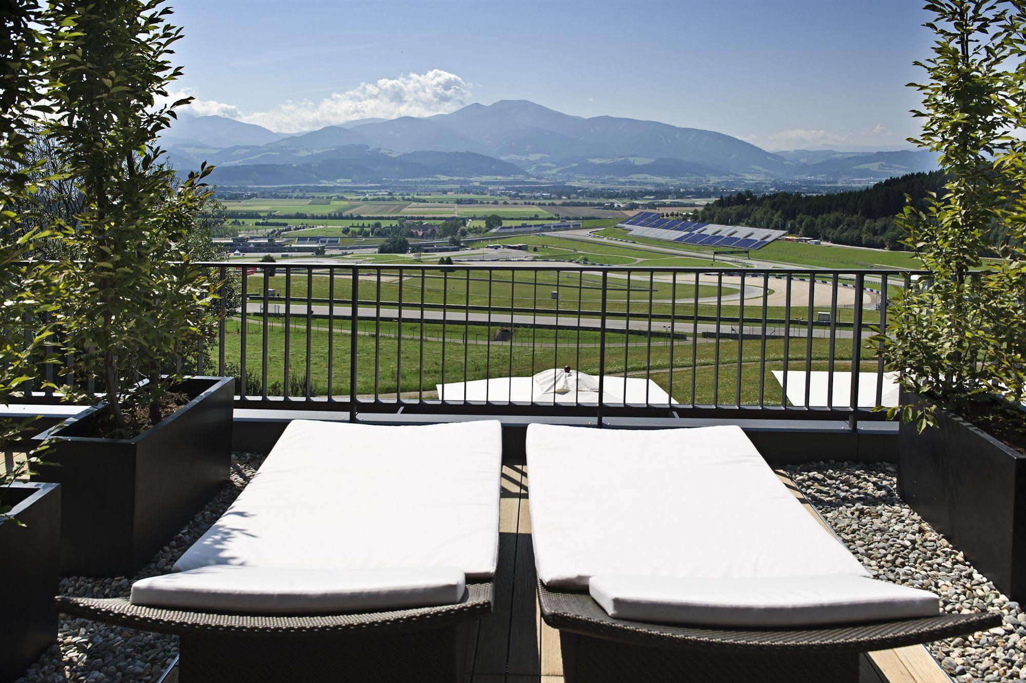 Superior King Room,1742799177:JPEG