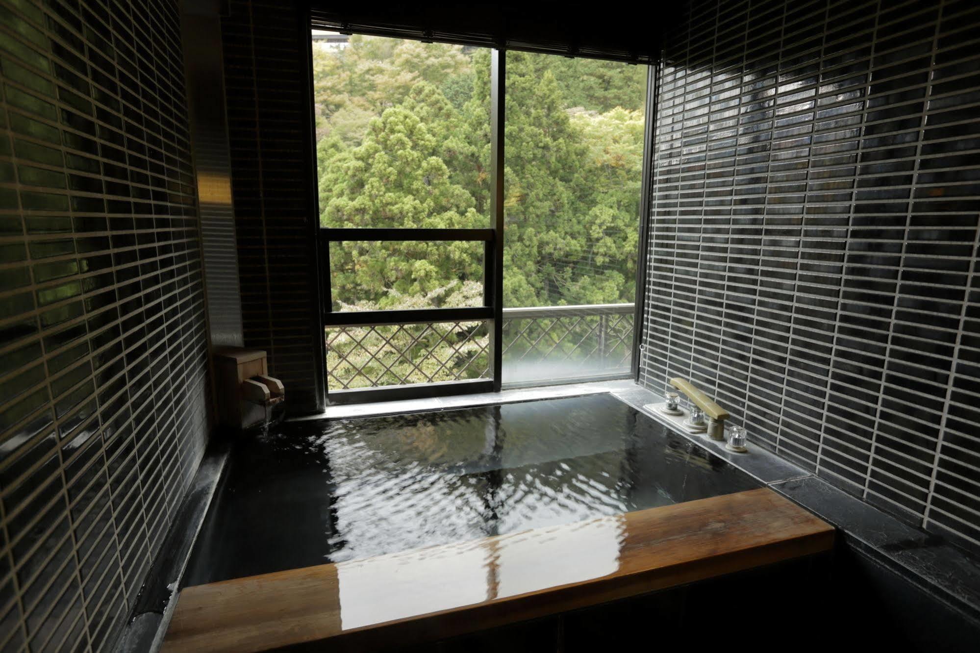 【Room Only or No Meal】Suite Semi Open-Air Cypress Bath or Cypress Bath or Granite Bath