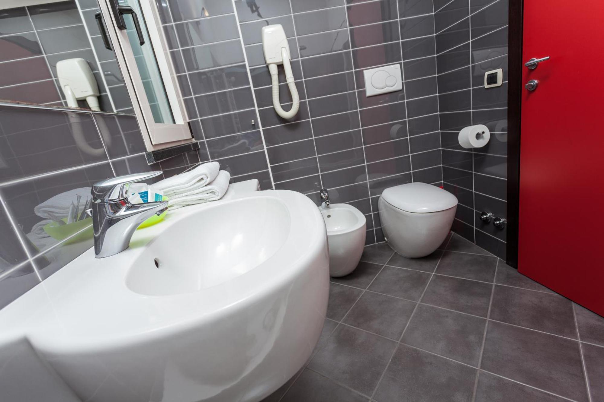 Junior Suite with Balcony,1488130531:JPEG