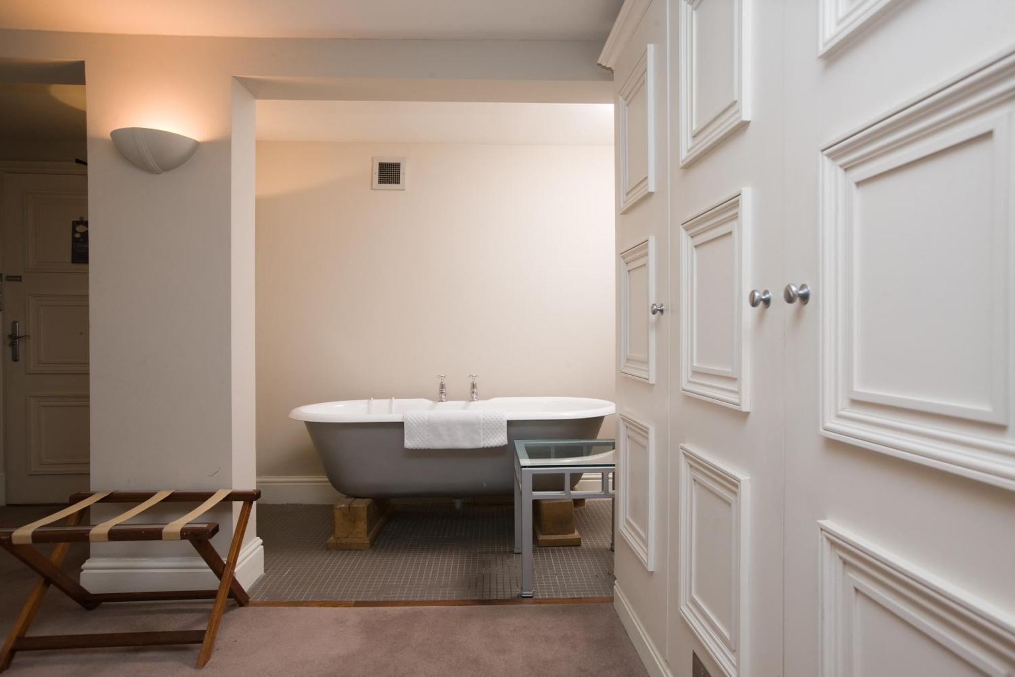 Classic Basement Double