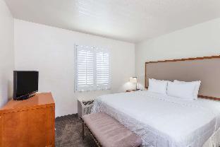 One-Bedroom King Suite - Non-Smoking,746851979:JPEG