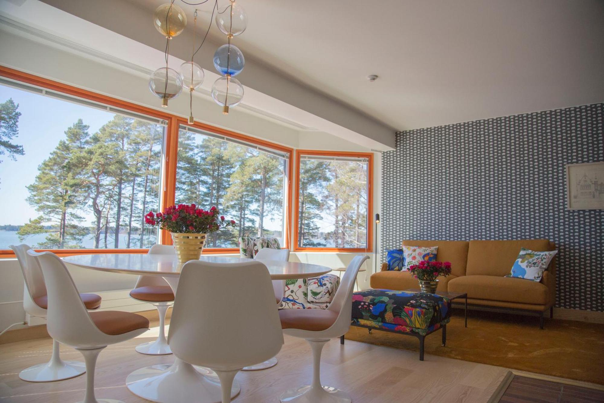 Suite,707670085:JPEG