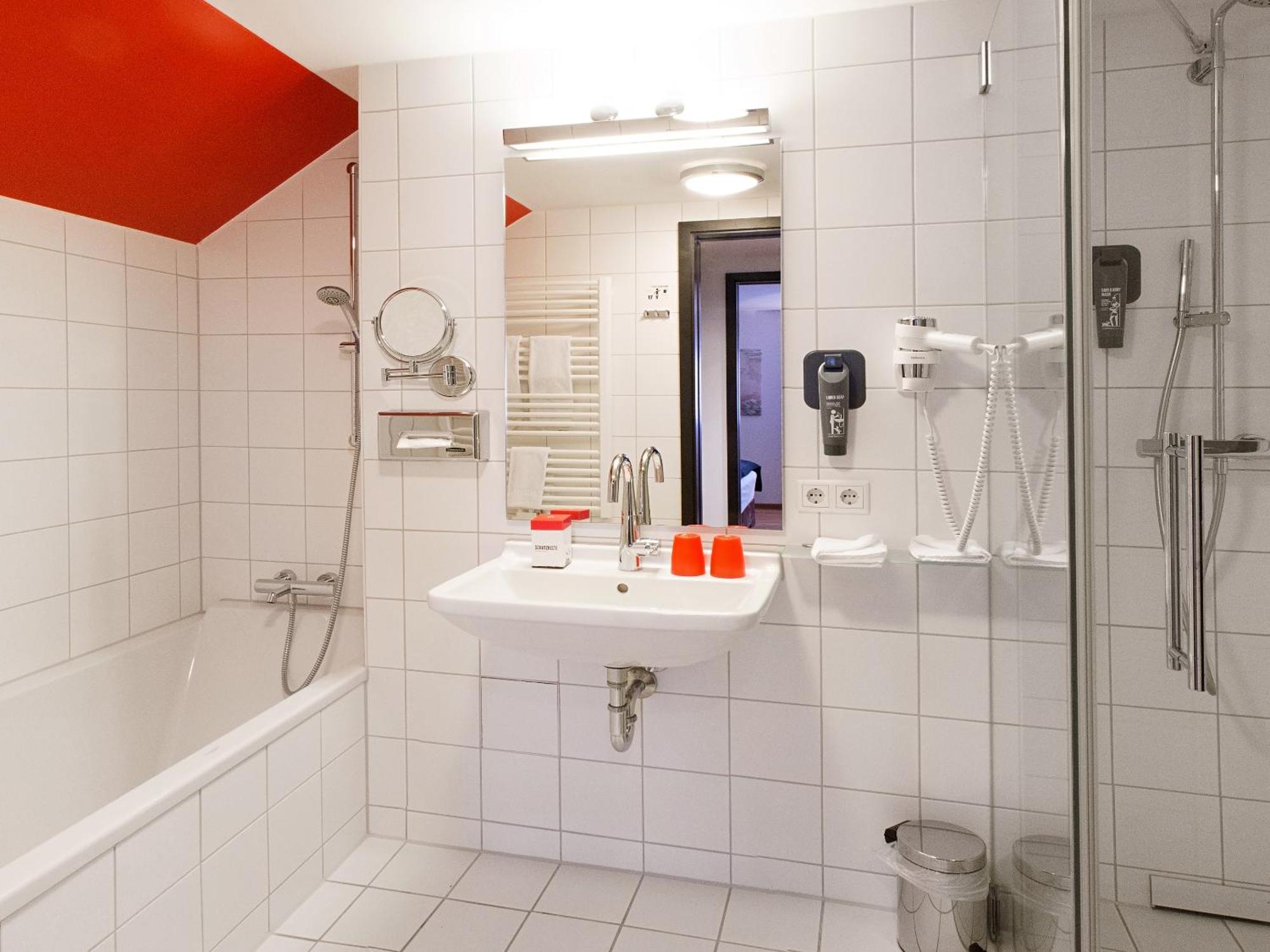 DORMERO Suite