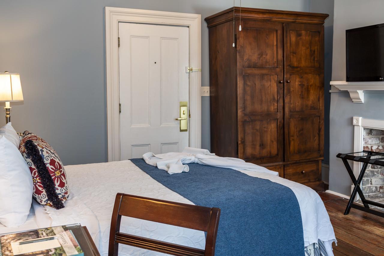 Double Room with One Double Bed,1150037206:JPEG