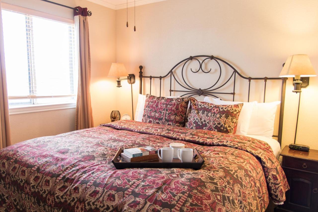 Deluxe King Suite,1218071533:JPEG