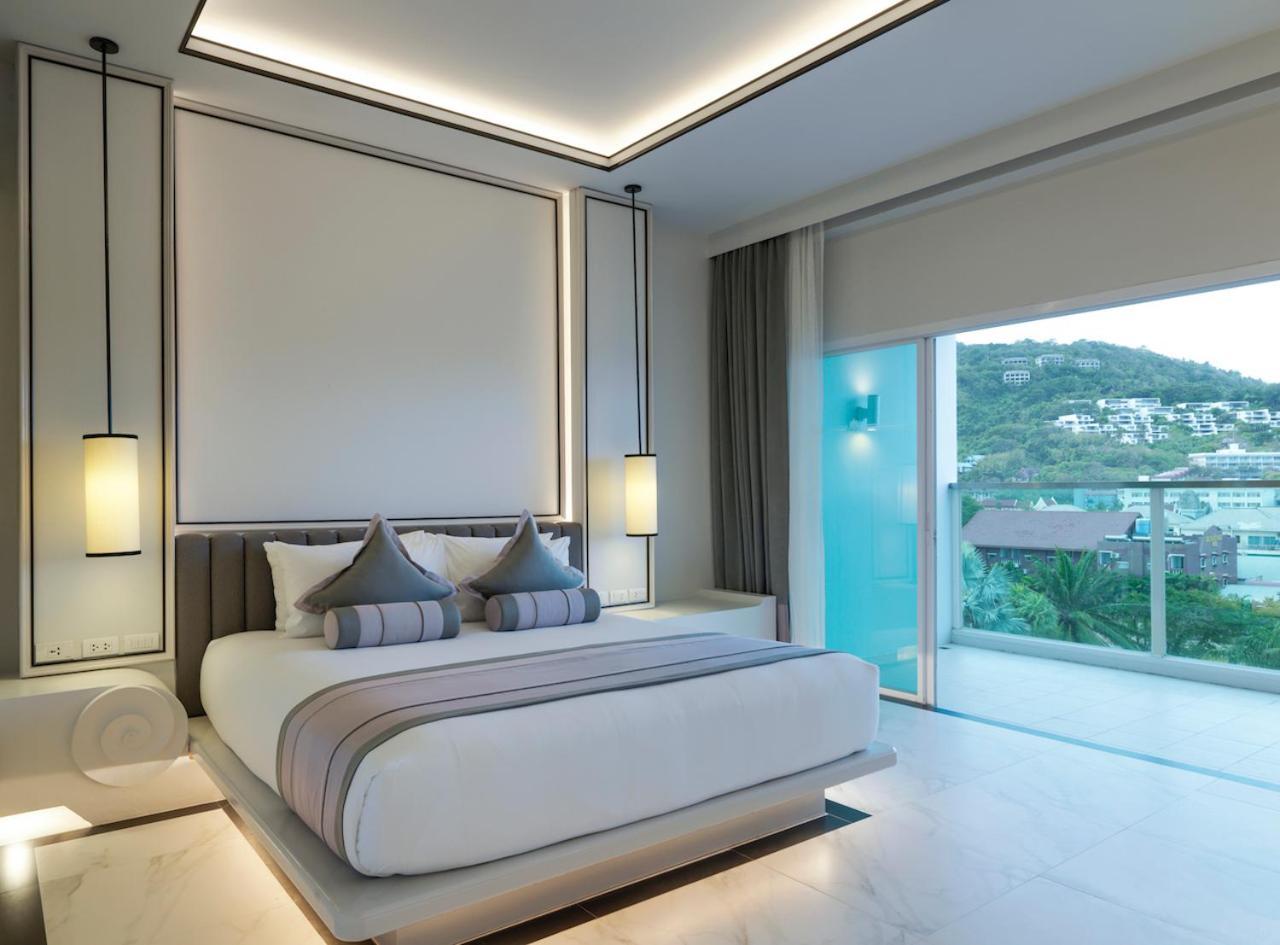 Deluxe Double or Twin Room Pool View
