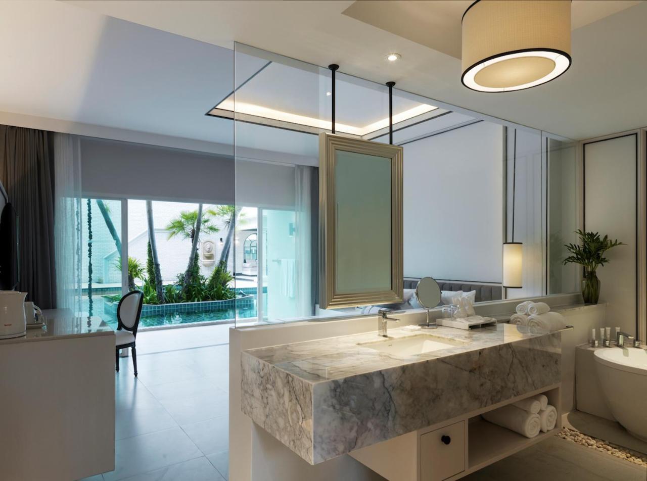 Executive Room Pool Access