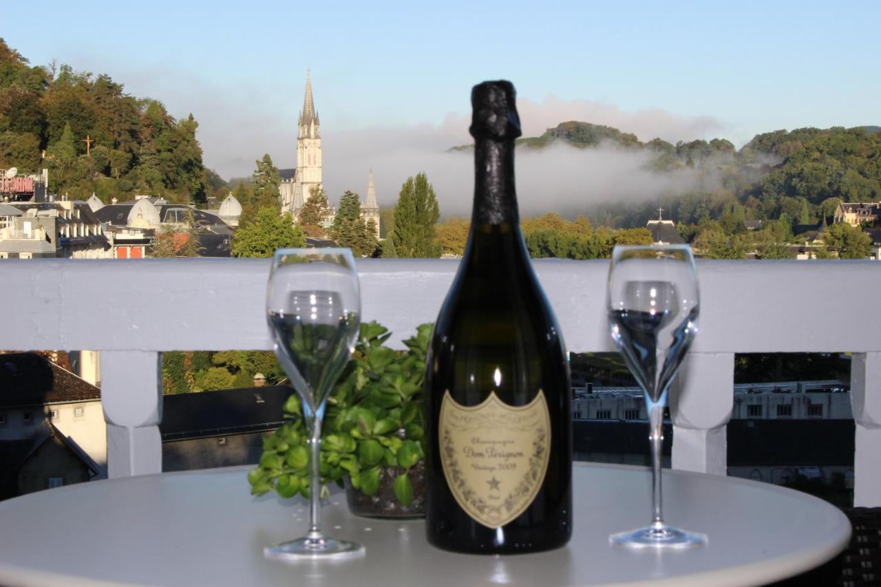 Junior Suite with Balcony, Sanctuary View and Free Spa access,1196070964:JPEG