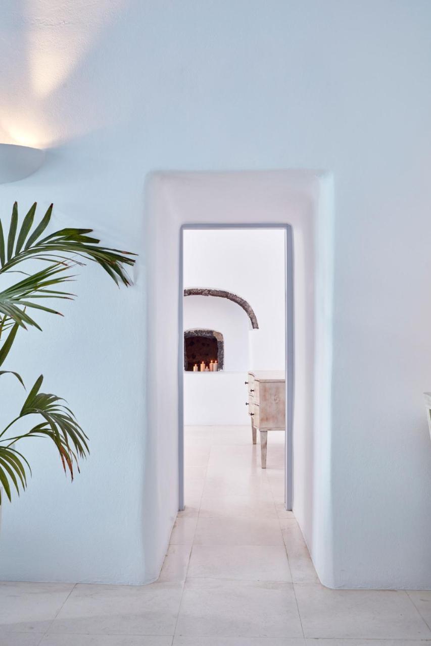 Suite Astra con piscina infinita y vistas a la caldera
