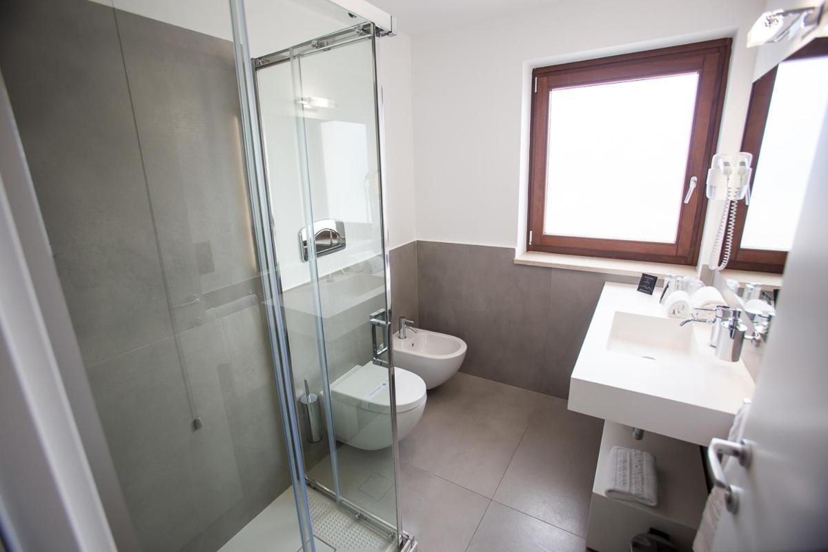 Standard Double Room,736620493:JPEG