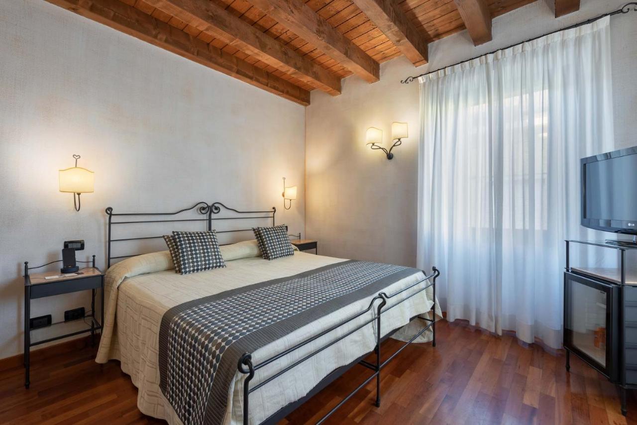 Superior Double Room,742927675:JPEG