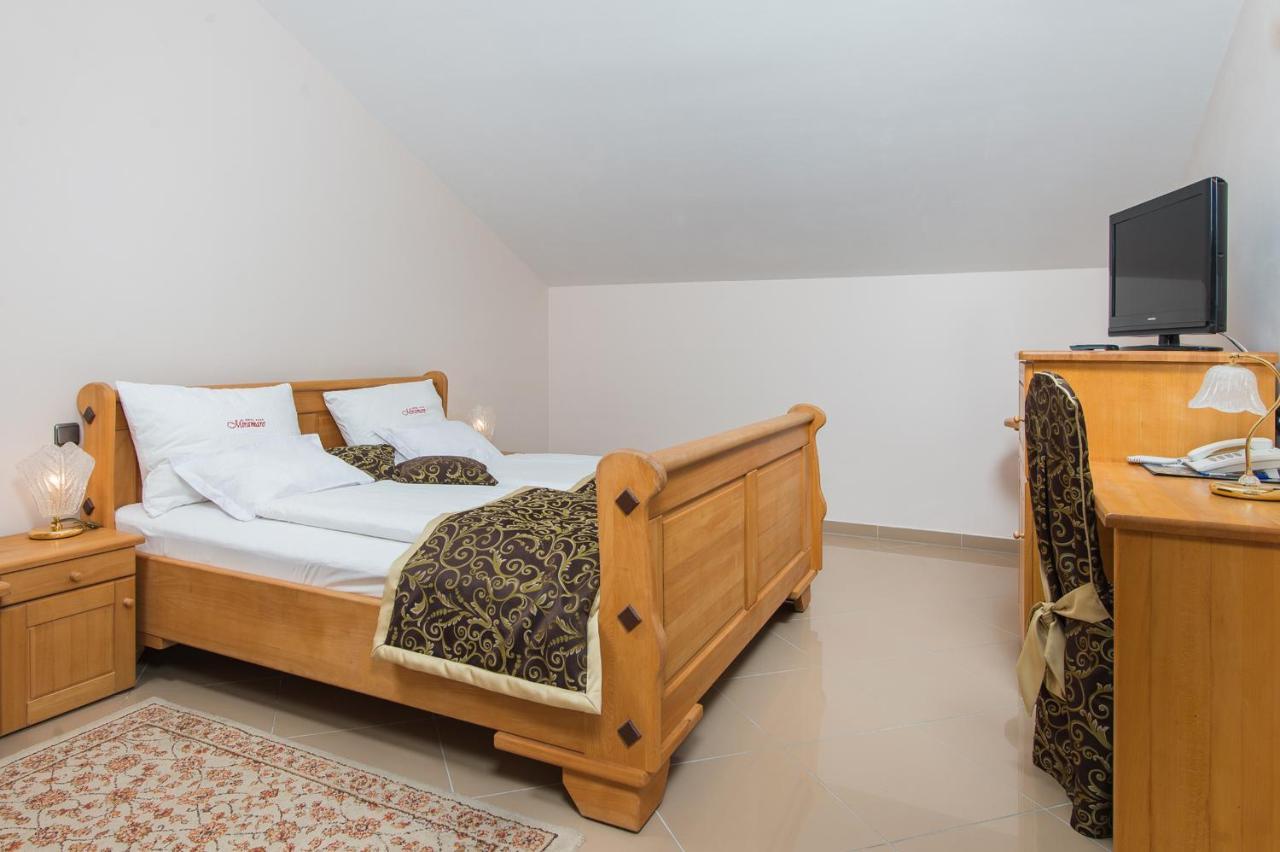 Standard Double Room with Balcony,1282585618:JPEG