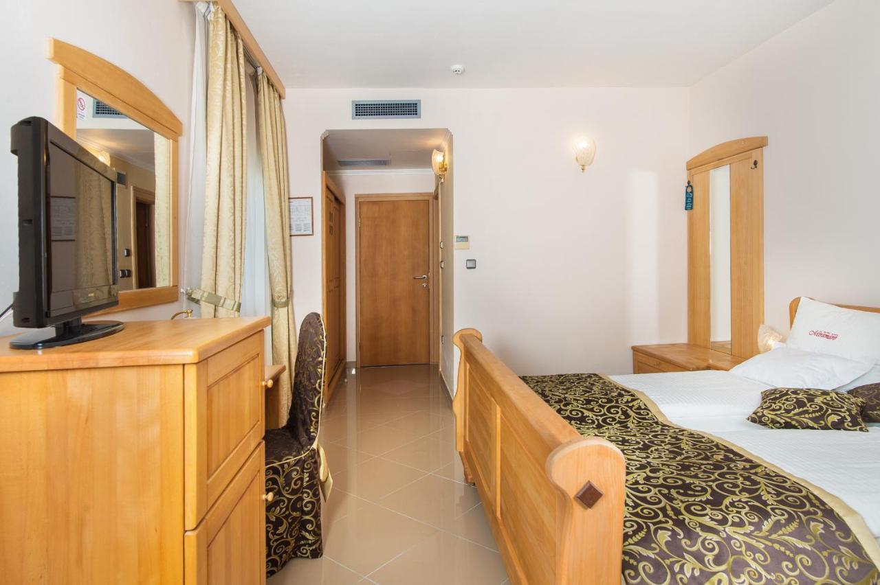 Standard Double Room,1537126240:JPEG