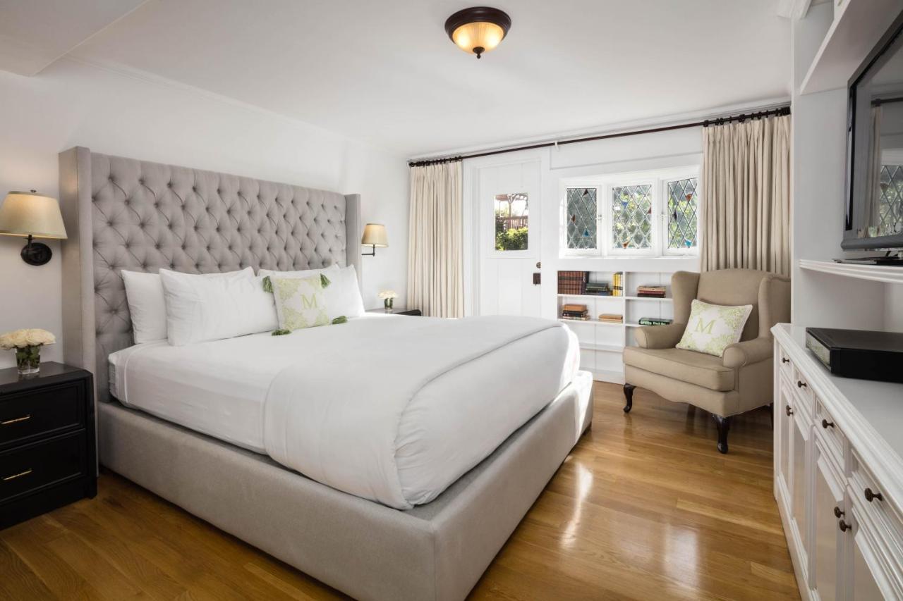 Deluxe King One-Bedroom