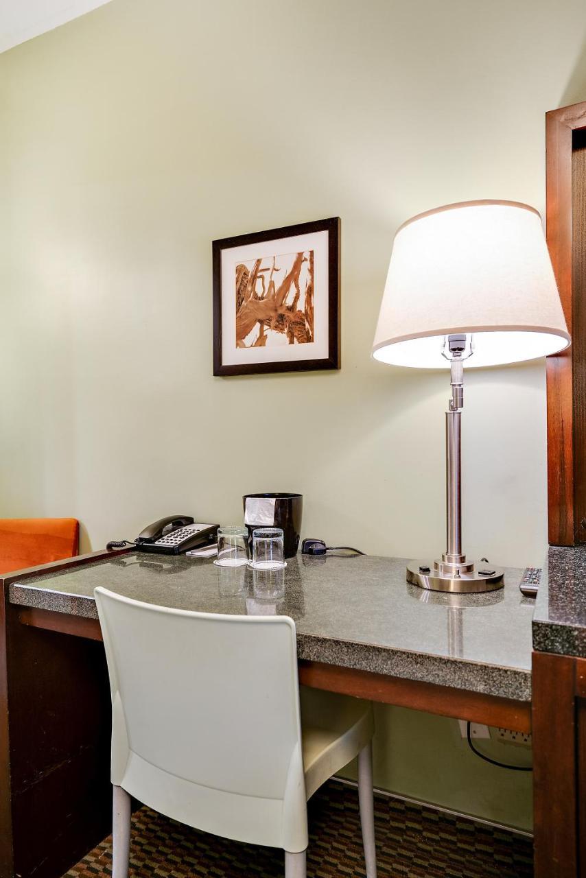 Deluxe King Room,757916431:JPEG