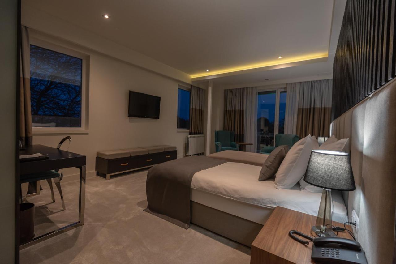 Deluxe Double or Twin Room with Balcony