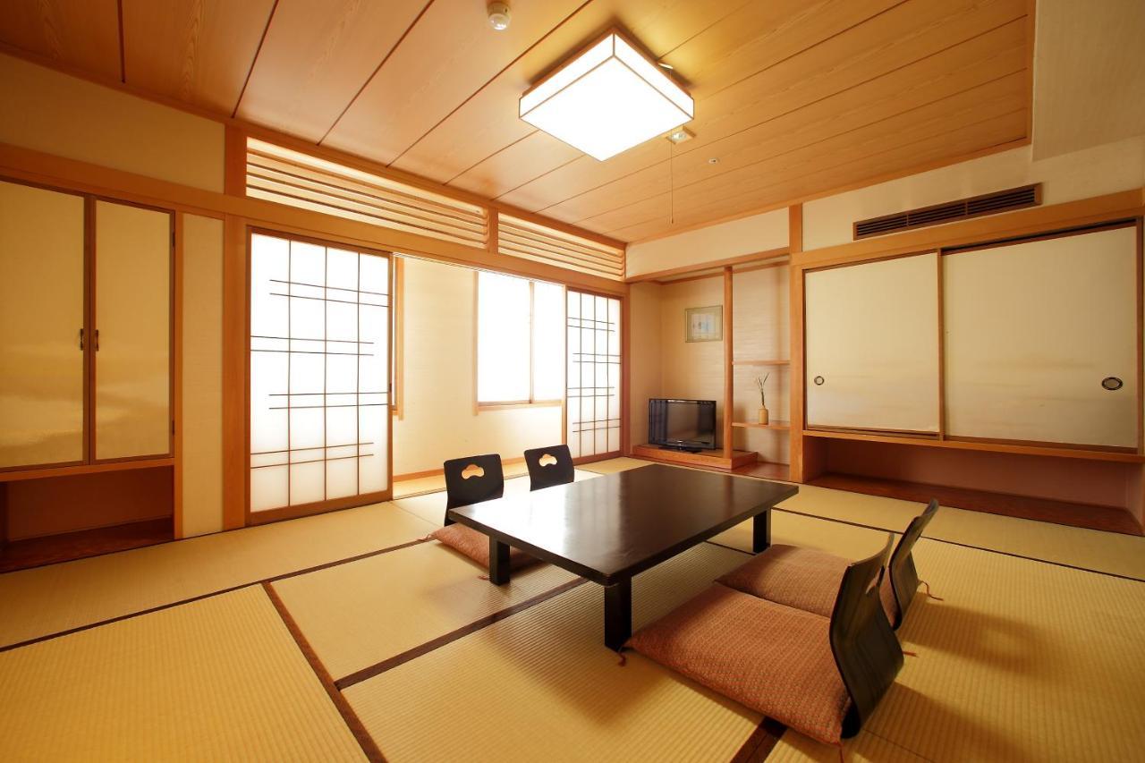 Japanese-Style Room