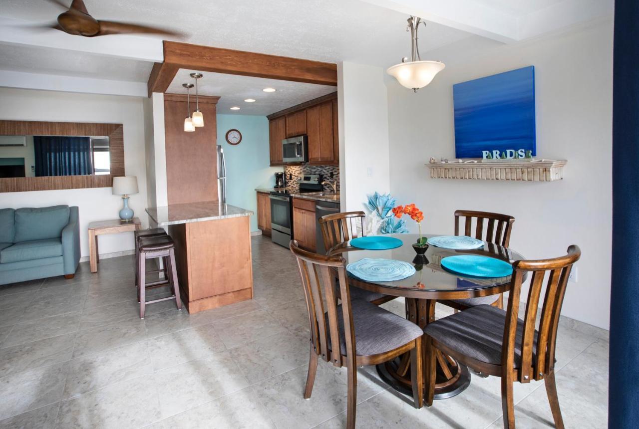 Hillside One-Bedroom King Suite