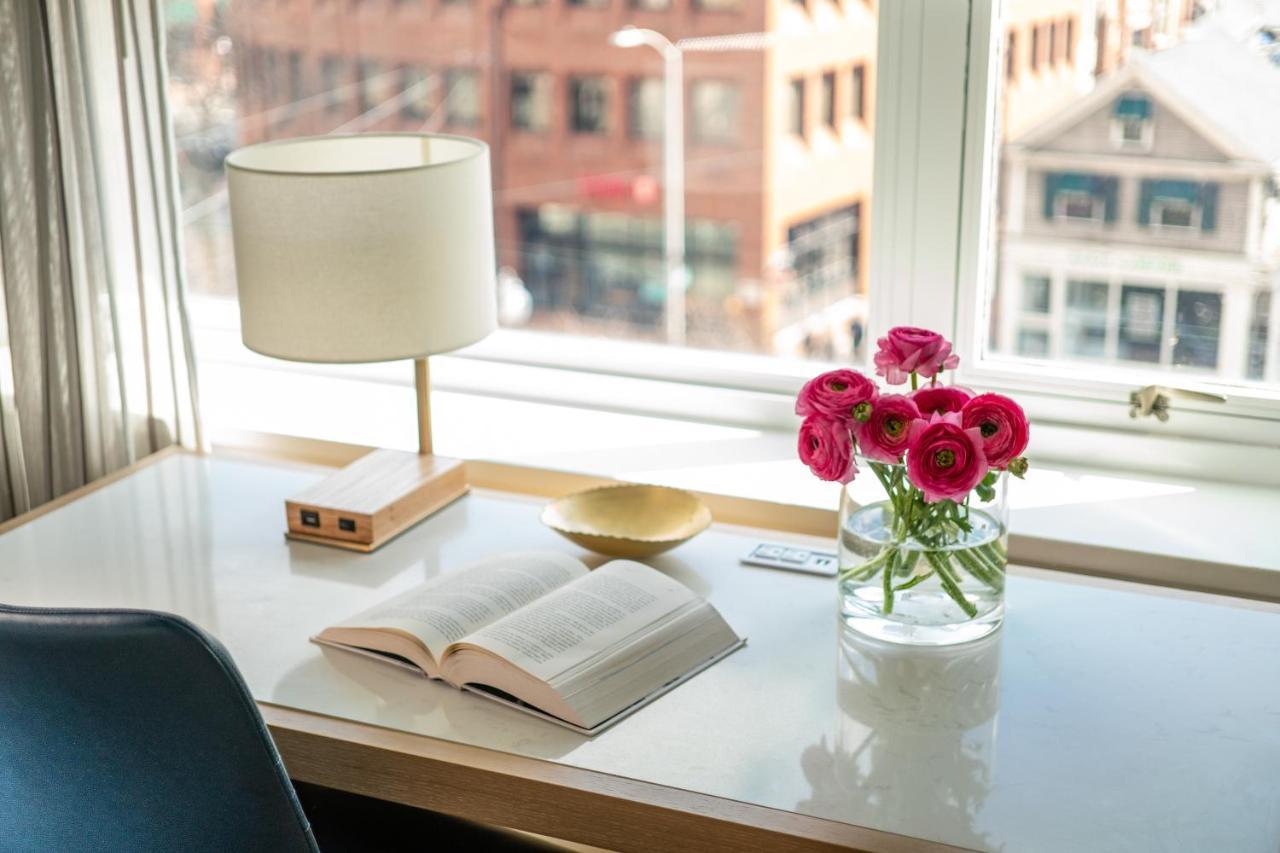 Deluxe Queen Room,1210372615:JPEG