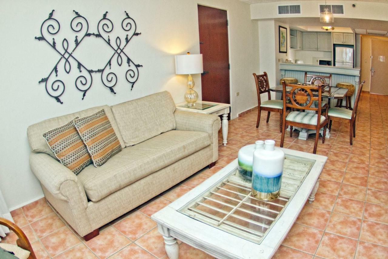 One-Bedroom Suite,929551576:JPEG