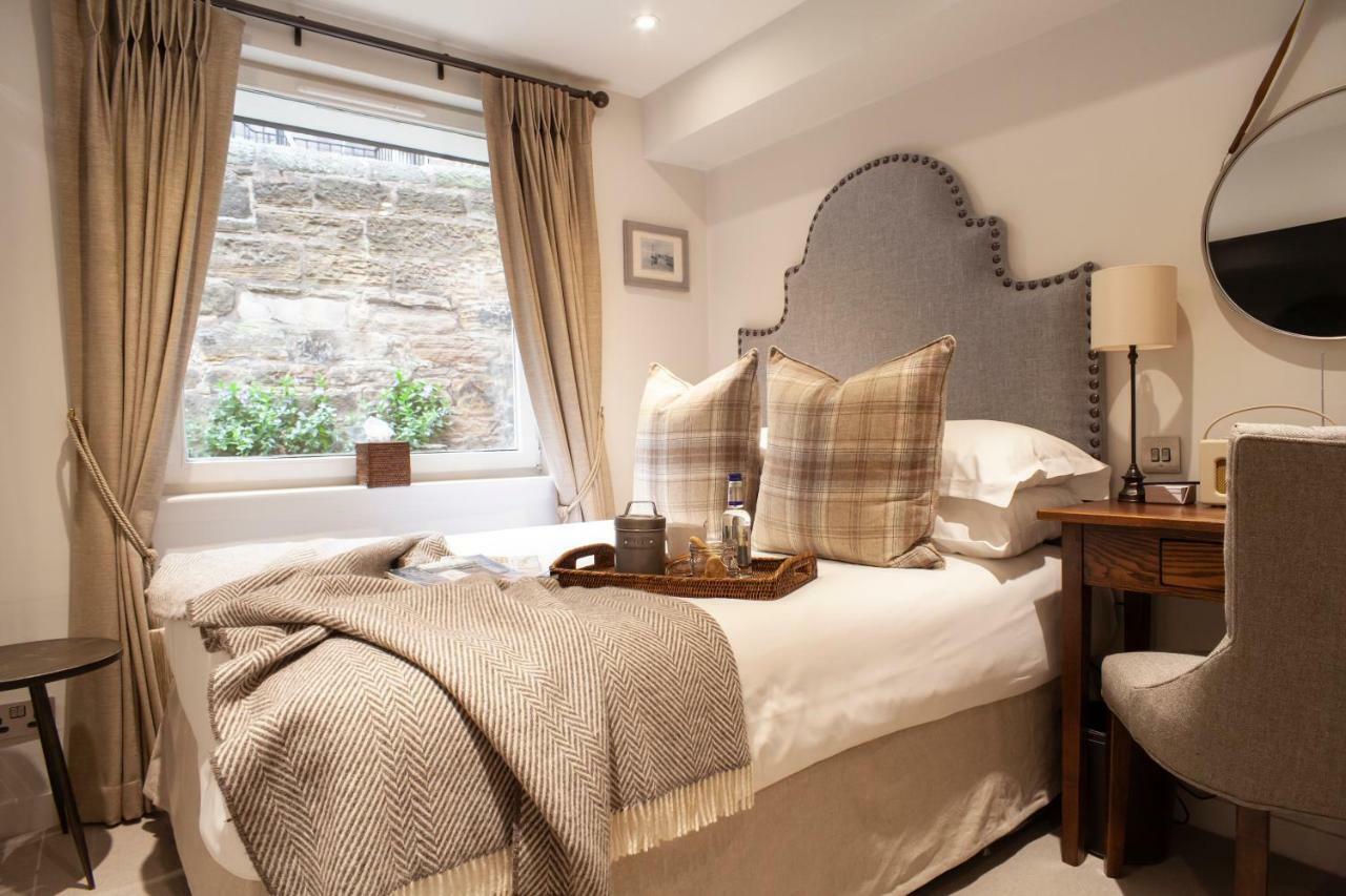 The House Petite Room