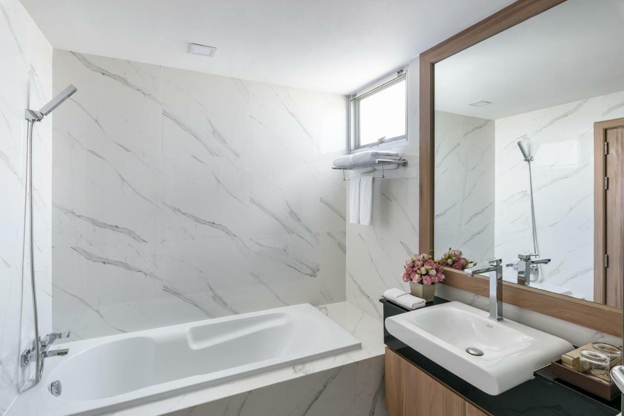 Executive One-Bedroom Suite,781013361:JPEG