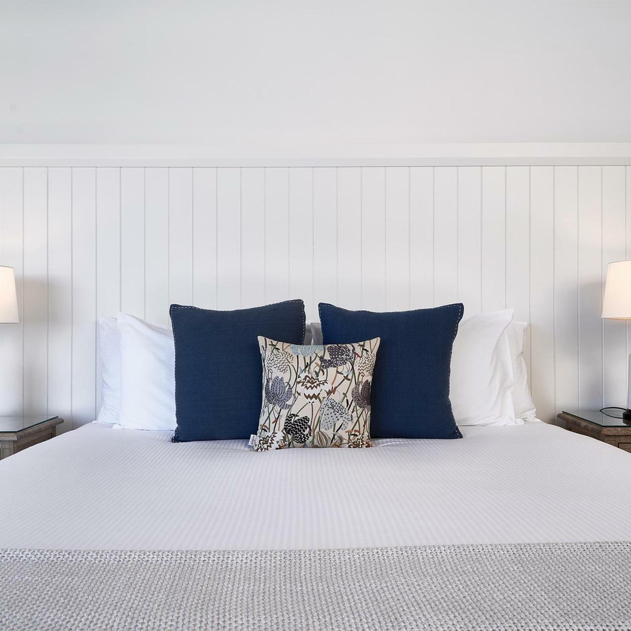 Anchorage Room,783927390:JPEG