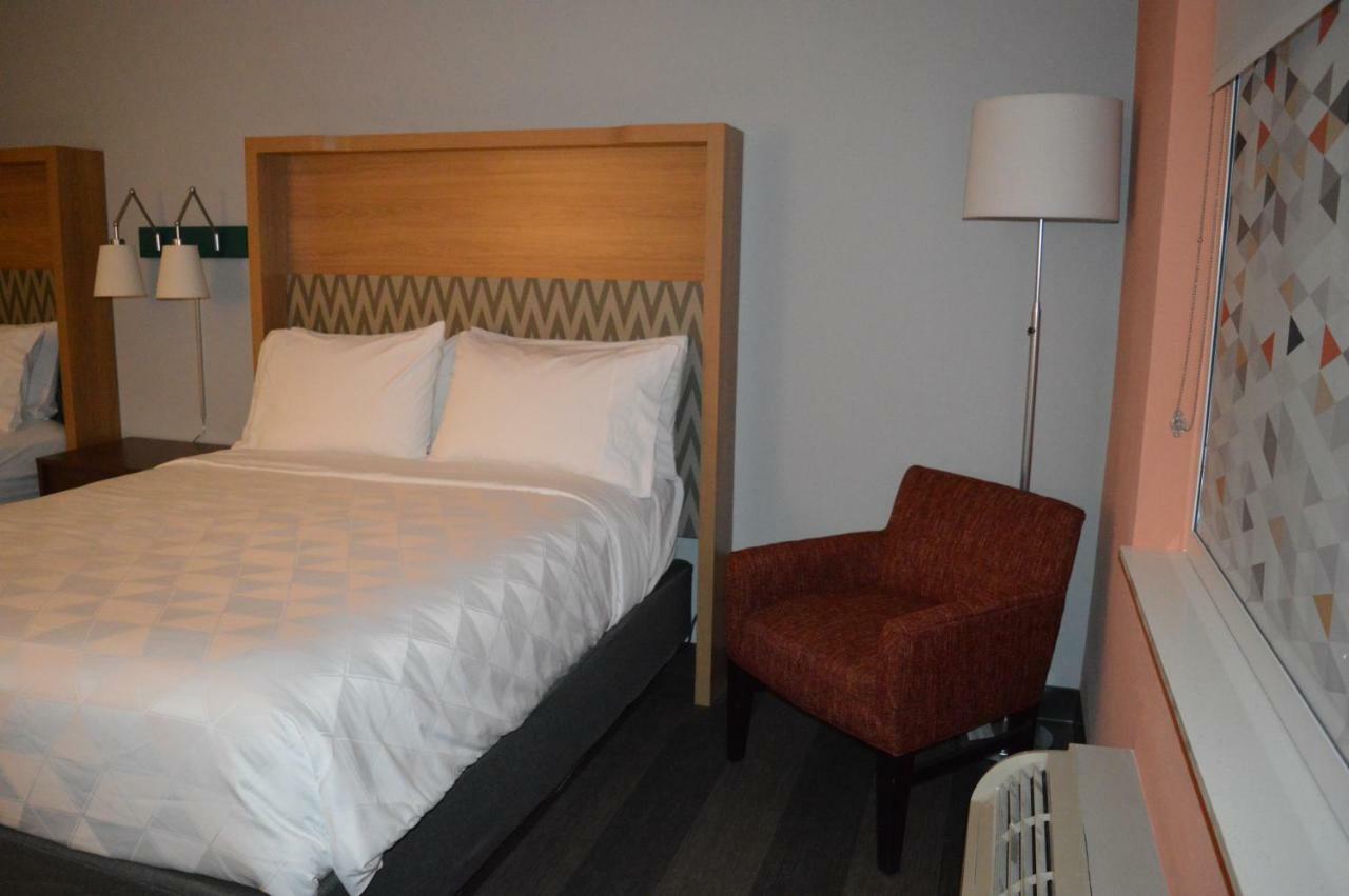 Standard Room,784219146:JPEG