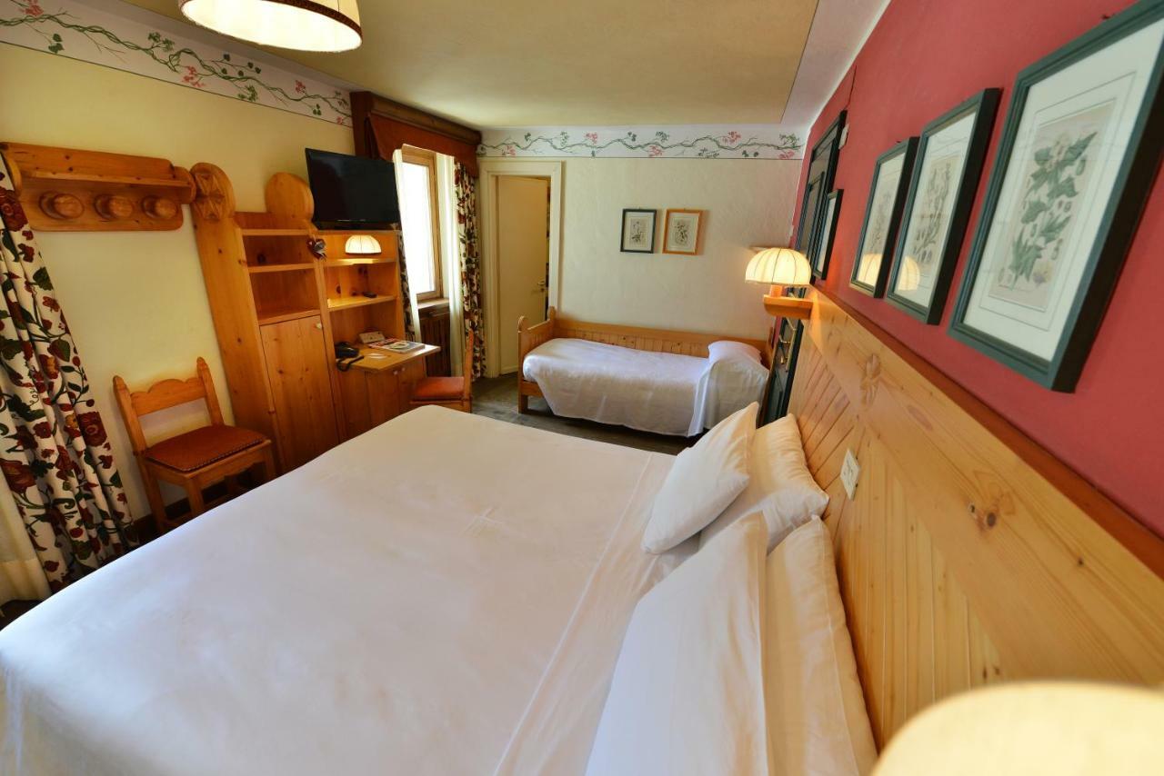 Triple Room,779924955:JPEG