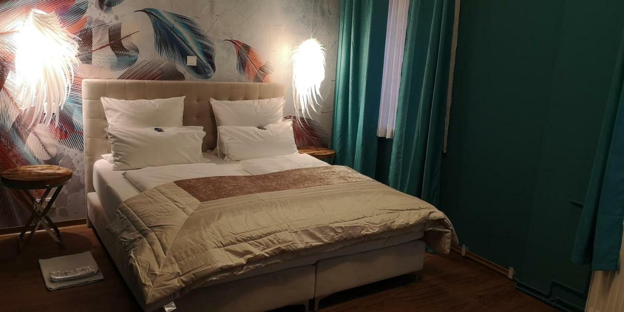 Standard Zimmer mit Kingsize-Bett
